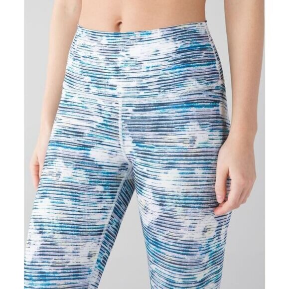 LULULEMON High Times Pant Full-On Luxtreme Size 6 Blurry Belle Multi - Picture 2 of 8